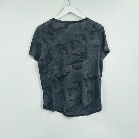 American Eagle Outfitters Camouflage Short Sleeve Shirt Size Medium - Picture 6 of 6